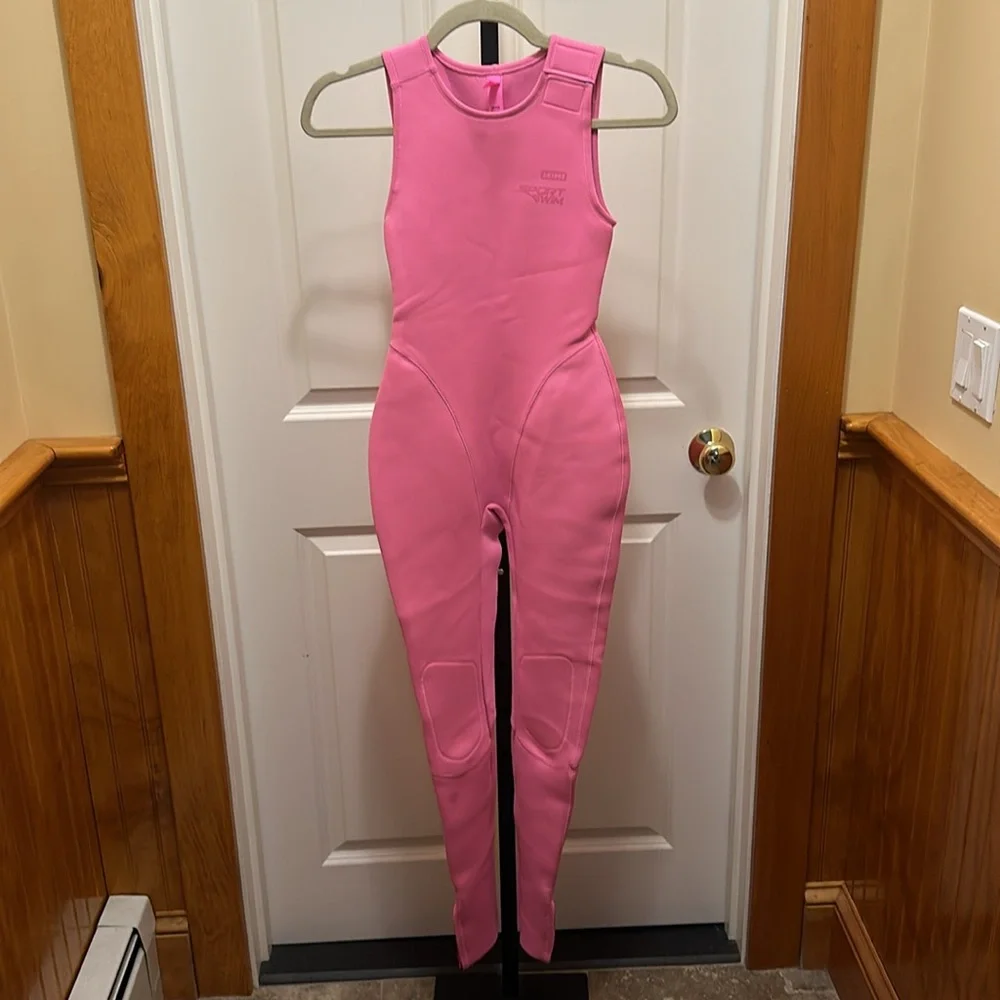 SKIMS SPORT SWIM FULL LENGTH SUIT in Taffy NEW